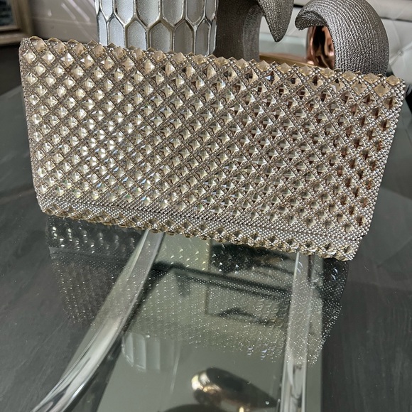 Aldo Clutch - Picture 1 of 4